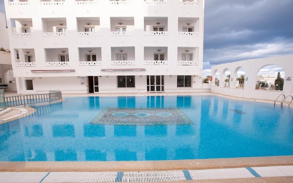 El Kantaoui Center Порт-Эль-Кантауи Экстерьер фото